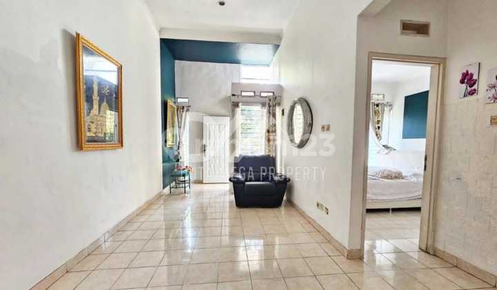 Rumah Cantik Rapi Dekat Kemana Mana Di Graha Raya