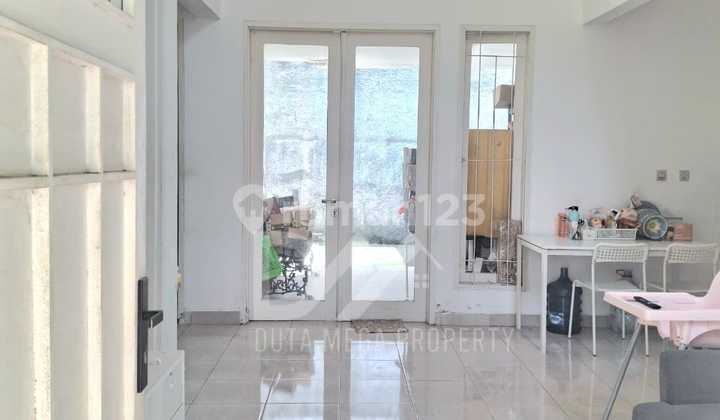 Rumah Dijual Cepat Hook di Graha Raya Tangerang Siap Huni