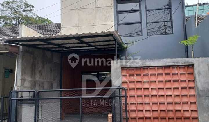 Rumah Dijual Murah di Nusaloka BSD Tangerang Siap Huni Industrial