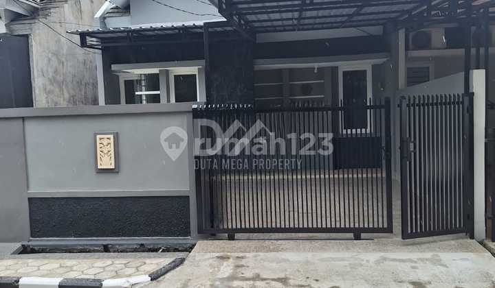 Rumah Dijual Murah di Serpong Park Tangerang Selatan Bagus Rumah Dijual Murah di Serpong Park Tangerang Selatan Bagus