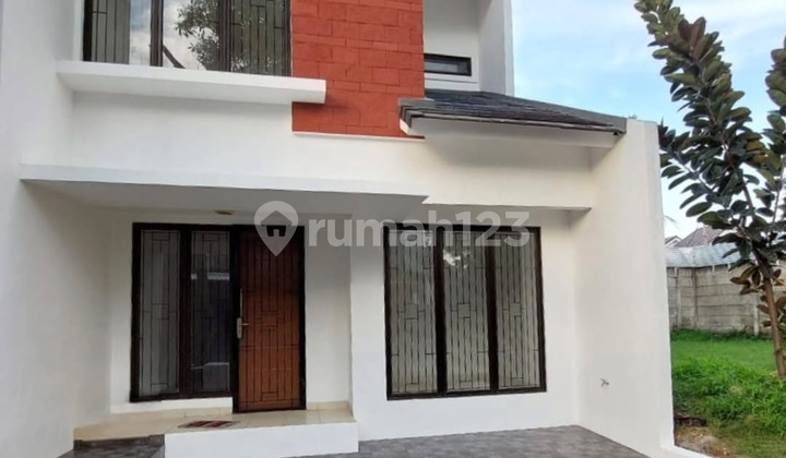 Rumah Dijual Murah di Graha Raya Tangerang Tanah Luas Siap Huni Rumah Dijual Murah di Graha Raya Tangerang Tanah Luas Siap Huni