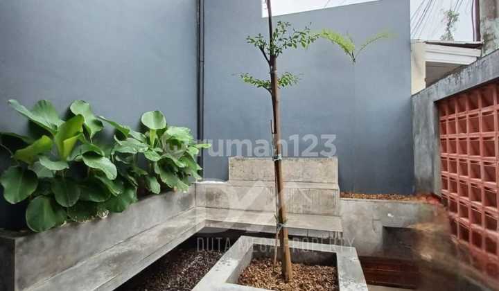 Rumah Dijual Murah di Nusaloka BSD Tangerang Siap Huni Industrial 2