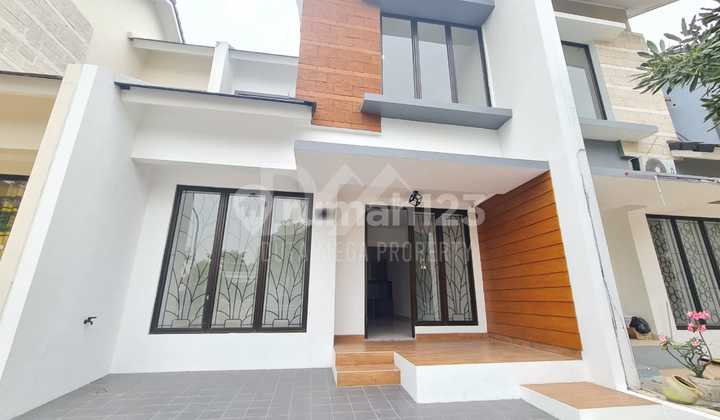 Beautiful House for Sale Ready to Occupy in Graha Raya Beautiful House for Sale Ready to Occupy in Graha Raya