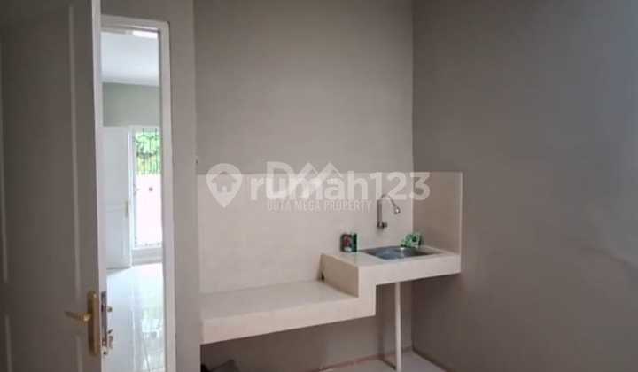 Rumah Dijual Murah di Serpong Park Tangerang Selatan Bagus 2