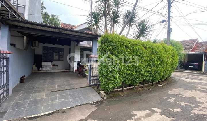 Rumah Dijual Murah Hook di Graha Raya Tangerang Strategis Rumah Dijual Murah Hook di Graha Raya Tangerang Strategis