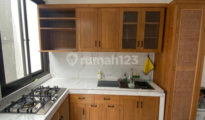 Rumah Disewakan Full Furnish di Graha Raya Tangerang 2