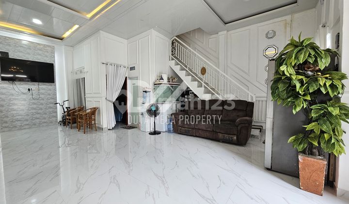 Beautiful House 3BR For Quick Sale In Graha Raya 2