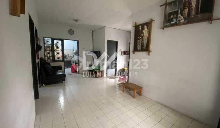 Cheap Hook House for Sale in Graha Raya Tangerang, Strategic Location 2