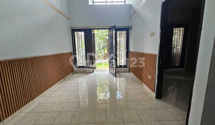 Rumah Dijual Rapih Siap Huni di Graha Raya Tangerang Selatan Rumah Dijual Rapih Siap Huni di Graha Raya Tangerang Selatan
