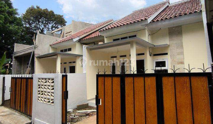 Rumah Dijual Ready 3 Kamar Tidur Dekat Stasiun 2