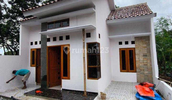 Rumah Idaman Dekat Stasiun Dan Jalan Utama 1