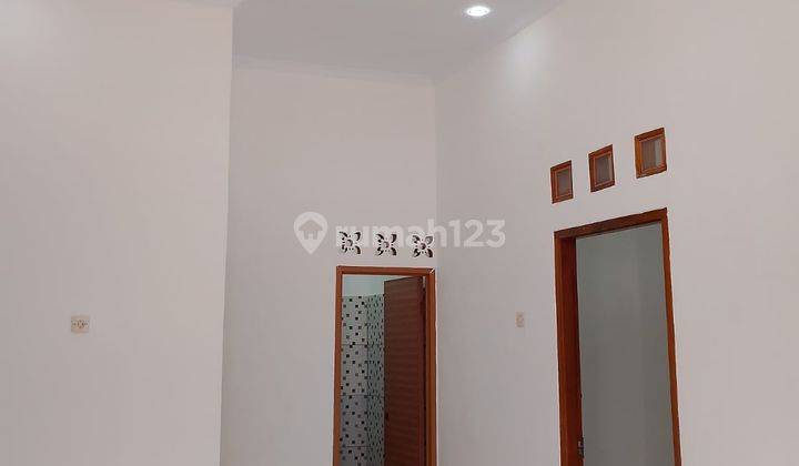 Rumah Modern Pinggir Jalan Legalitas Shm 2