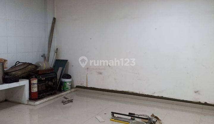 Ruko 2 Lantai Siap Pakai di Taman Semanan Indah Lokasi Strategis 1