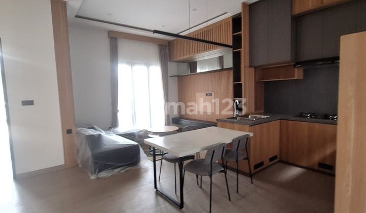 Rumah 3 Lantai Cantik di Setra Duta Bandung 2