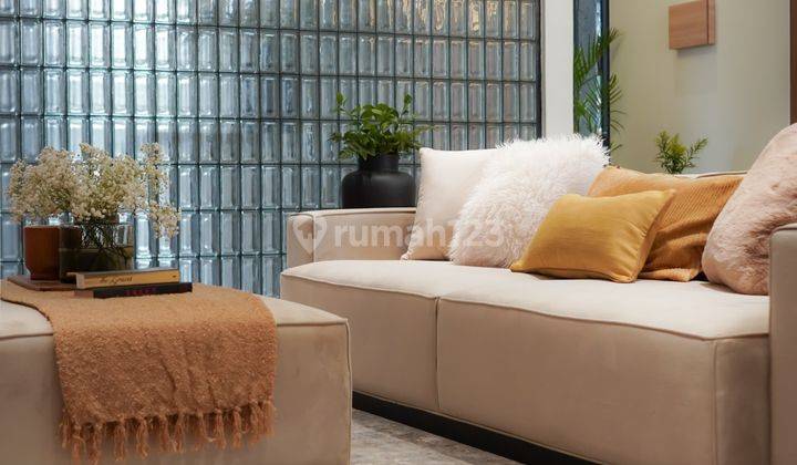 Rumah Luxury Furnished Harga Masih Murah di Kota Baru Parahyangan 1