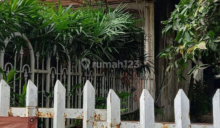 Dijual Rumah Pusat Kota di Jalan Riau Bandung 1