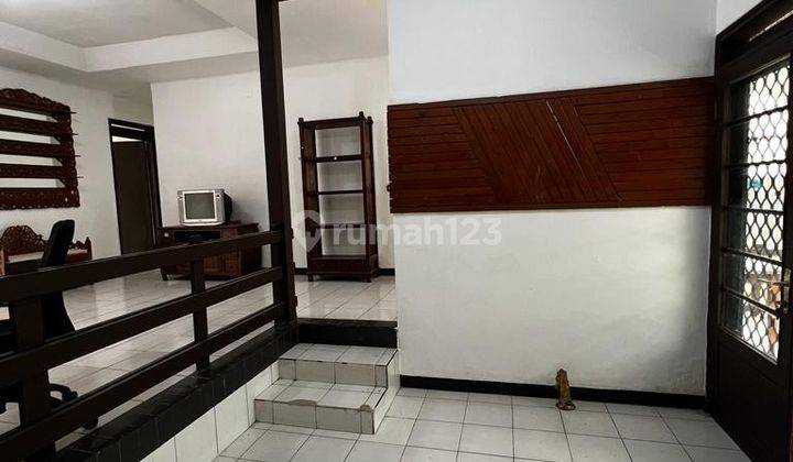 Dijual Rumah Strategis di Tubagus Ismail Bandung 2