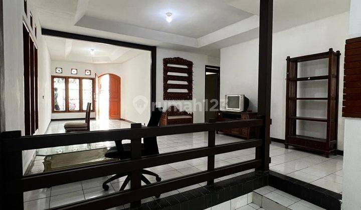 Dijual Rumah Strategis di Tubagus Ismail Bandung 1