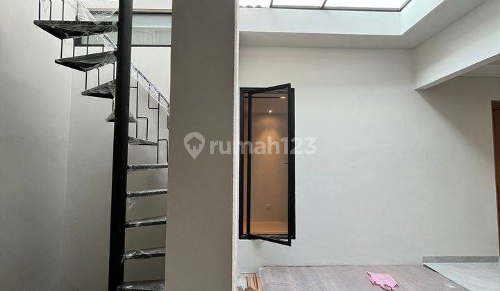 Rumah Minimalis Modern di Taman Holis Indah Bandung