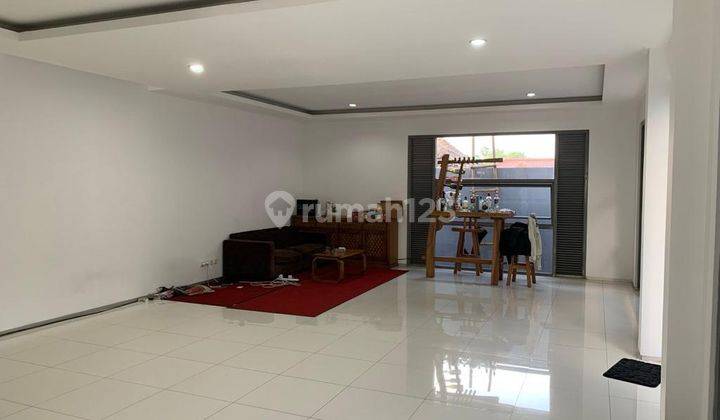 Dijual Rumah Mewah Pusat Kota Harga Murah di Jl Riau Bandung 1