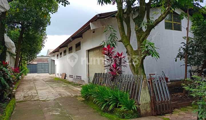 Pabrik Gudang dan Kantor Strategis di Jalan Cibuntu Timur Bandung