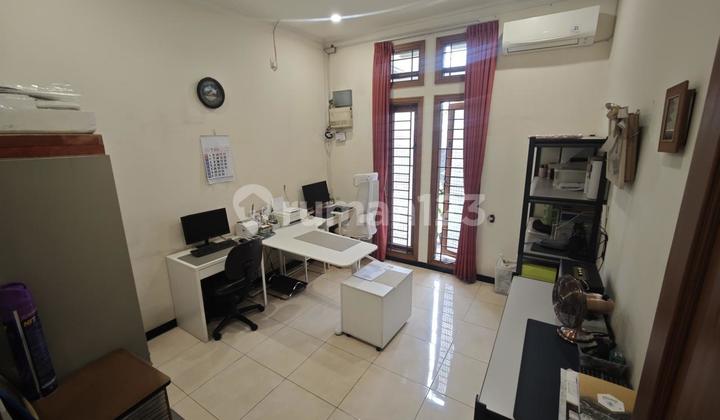 Large and Luxurious House in Mekarwangi, Bandung 2