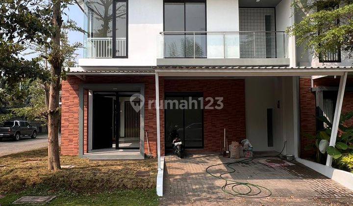 Rumah Minimalis Hook di Tatar Kamandaka Kota Baru Parahyangan 1