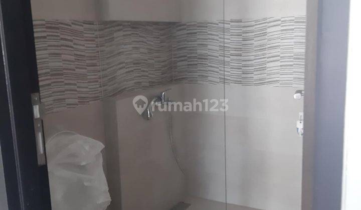 Rumah Modern Minimalis Dalam Cluster di Batununggal 2