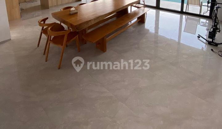 Luxury House Ready to Live In Furnished at Setraduta Grande