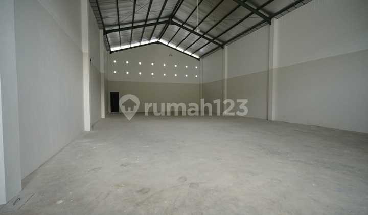 Strategic New Warehouse in Kutawaringin Bandung Strategic New Warehouse in Kutawaringin Bandung