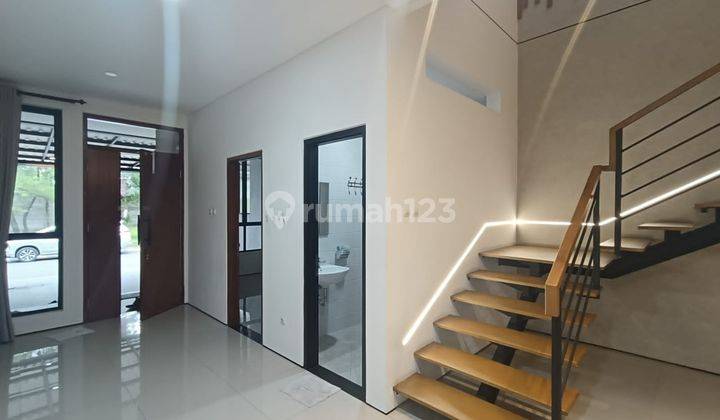 Rumah Cantik Modern Minimalis Dalam Cluster di Mekar Wangi 2