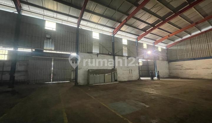 Strategic Large Warehouse in Leuwigajah Cimahi Industrial Area