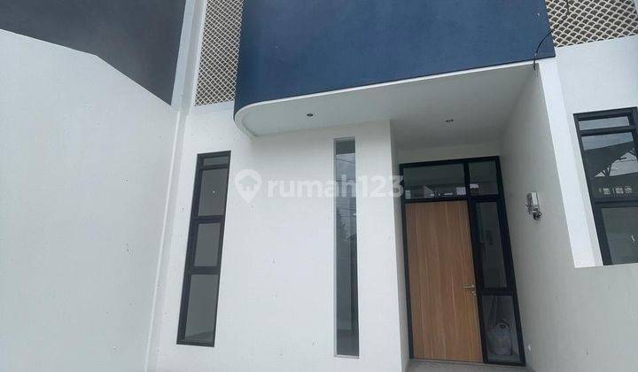 Rumah Baru Modern Minimalis di Taman Kopo Indah 1 1