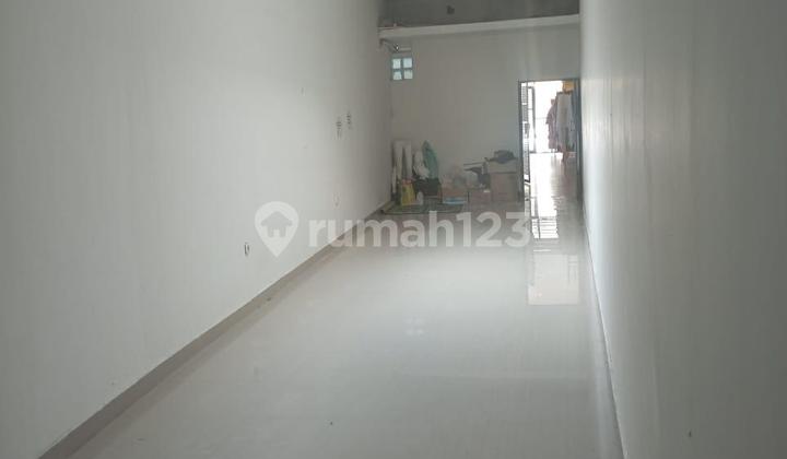 Ready-to-Use 2-Story Shophouse in Cigereleng, Regol, Bandung Ready-to-Use 2-Story Shophouse in Cigereleng, Regol, Bandung