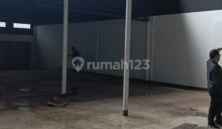 Ruang Usaha Strategis di Ahmad Yani Bandung