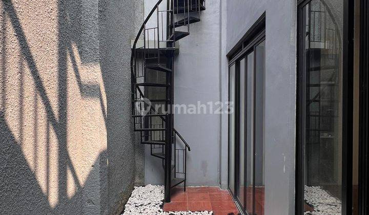 Rumah Minimalis Hook di Tatar Kamandaka Kota Baru Parahyangan 2