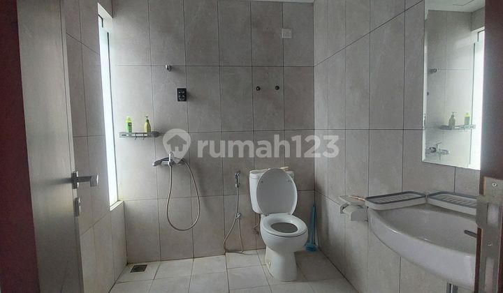 Rumah Modern 2 Lantai di Tarubhawana Kota Baru Parahyangan 2