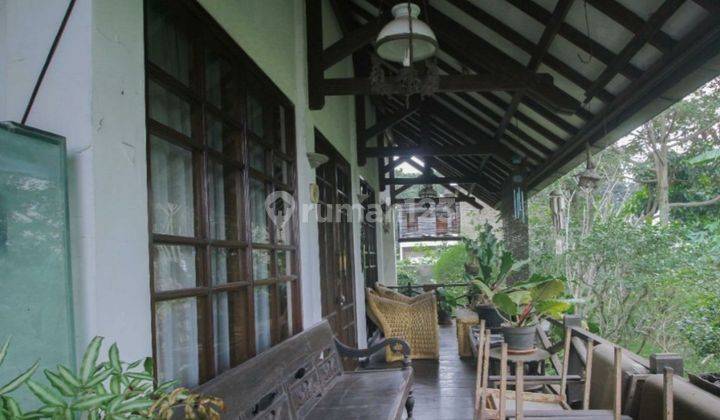 Rumah Nyaman Asri Tanah Luas di Cigadung Bandung 2