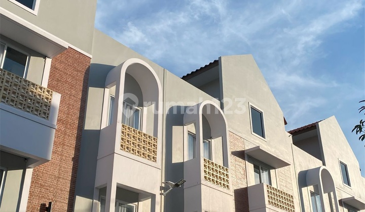 Gedung Kos Jatinangor Awani Studento Investor Tinggal Duduk Manis 3 Lantai Premium