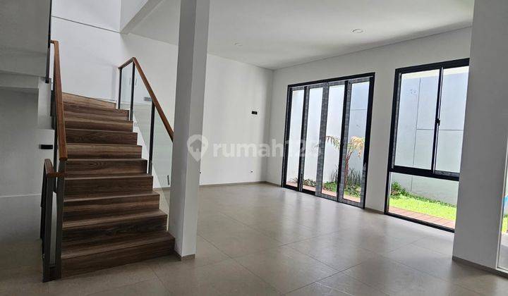 Rumah Baru Keren Asri Siap Huni di Setra Duta  1