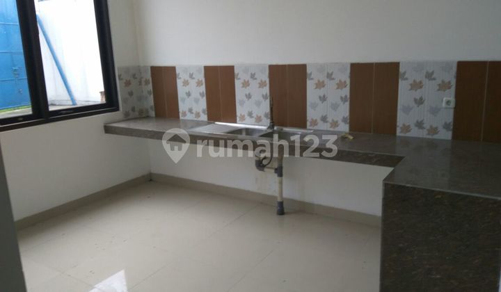 New Large Strategic Warehouse in Cibolerang Bandung