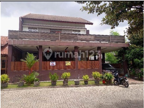 Rumah 2 Lantai Bagus Nyaman Terawat di Jingganegara KBP