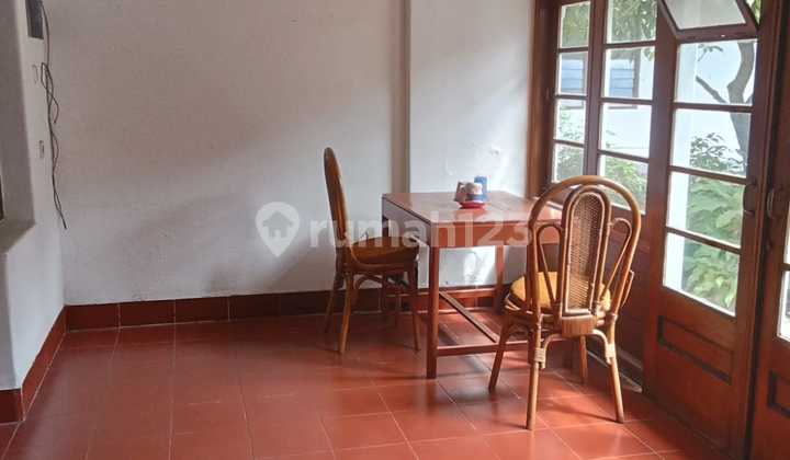 Well-Maintained Cheap Heritage House in Dago Area Bandung 2