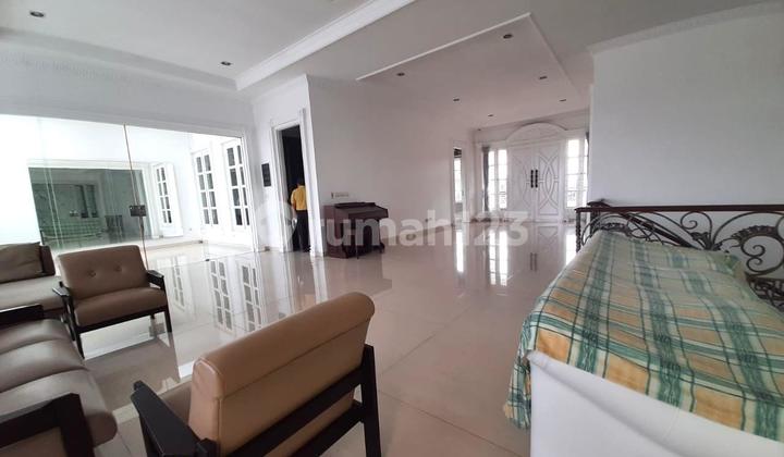 Luxury Move-in Ready House on Mainroad Singgasana Bandung 2