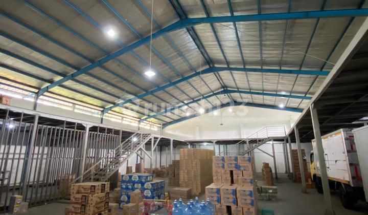Strategic Business Space and Warehouse on Soekarno Hatta Main Road Strategic Business Space and Warehouse on Soekarno Hatta Main Road