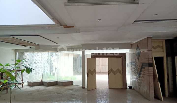 Strategic 3-Story Office Building in Sudirman Bandung