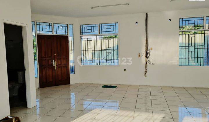 Disewakan Ruko Lebar 14, Lt 448 M2 di Kebon Raya, Duri Kepa, Jakarta Barat 2