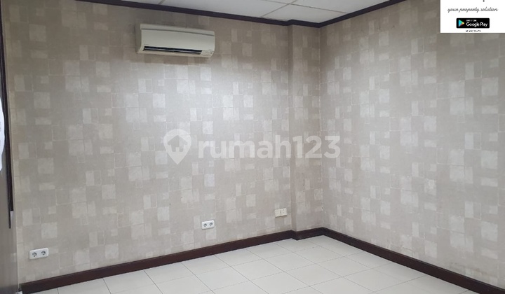 For Rent Shop House within ITC Roxy Mas Complex, Strategic Location, Land Size 5X15, 5 Floors, Central Jakarta