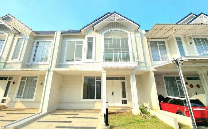 RUMAH CANTIK 2 LANTAI SIAP HUNI DALAM CLUSTER GRANDURA LAVON TANGERANG 2