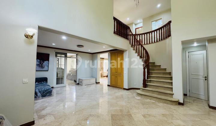 Luxury Home in Golf Course Near Uph Lippo Karawaci School 2